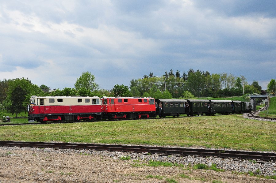 NÖVOG V5 und V12 Doppeltraktion 73